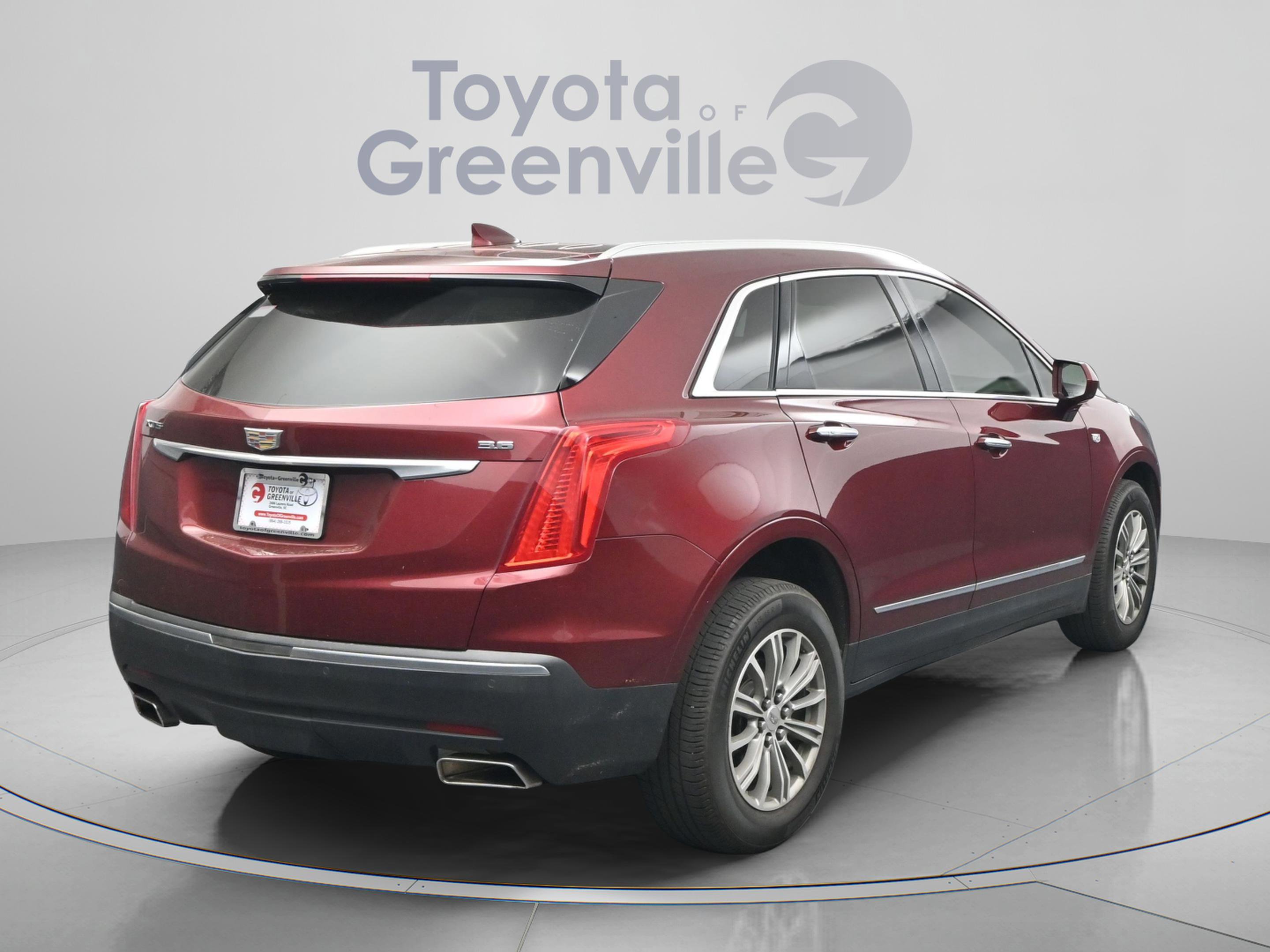 Used 2018 Cadillac XT5 Luxury w/ Driver Awareness Package FWD image 14