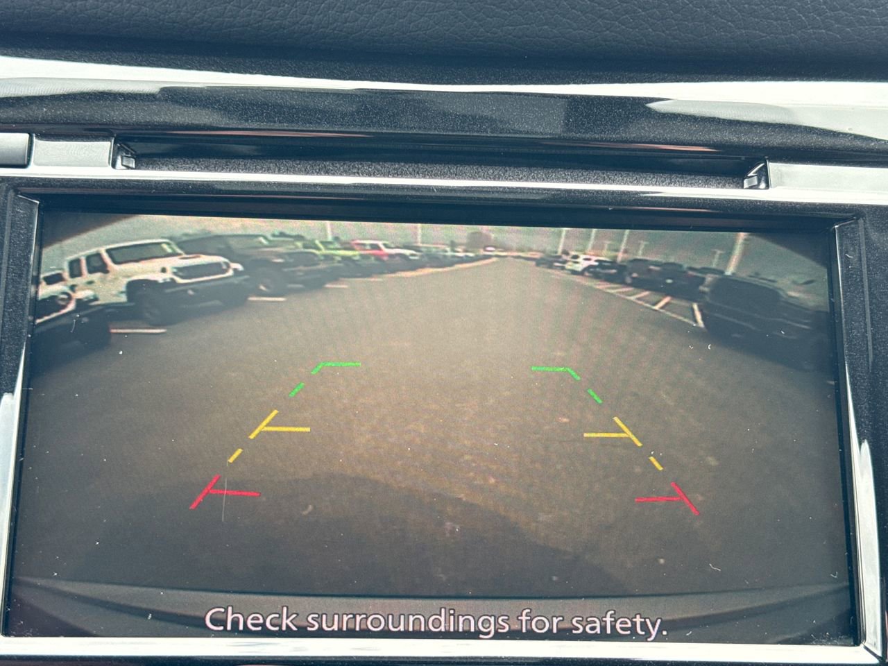 Used 2019 Nissan Rogue SV image 17