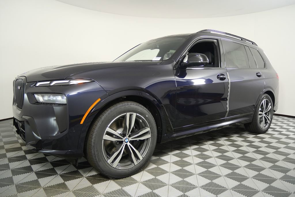 Used 2026 BMW X7 M60i image 8