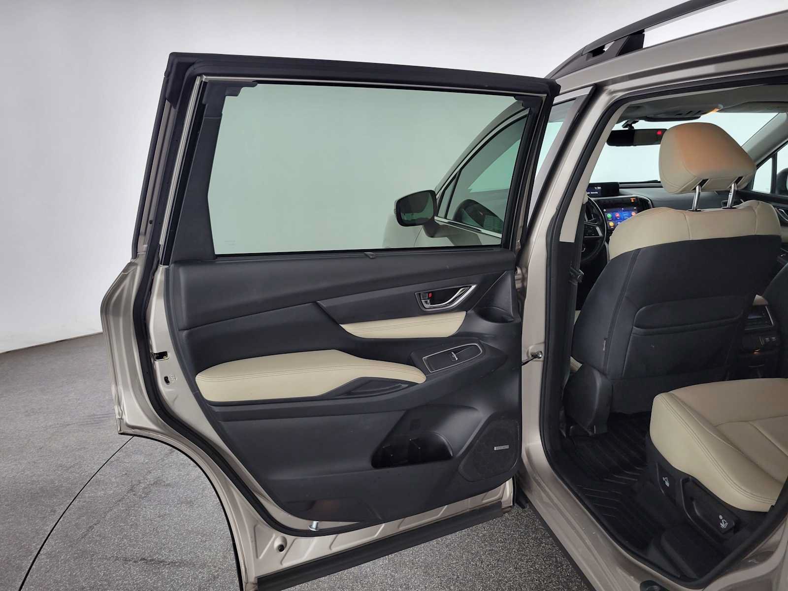Used 2019 Subaru Ascent Limited AWD/4WD image 16