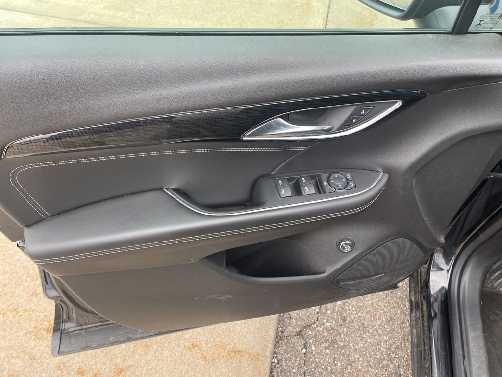 Used 2021 Buick Envision Preferred image 22