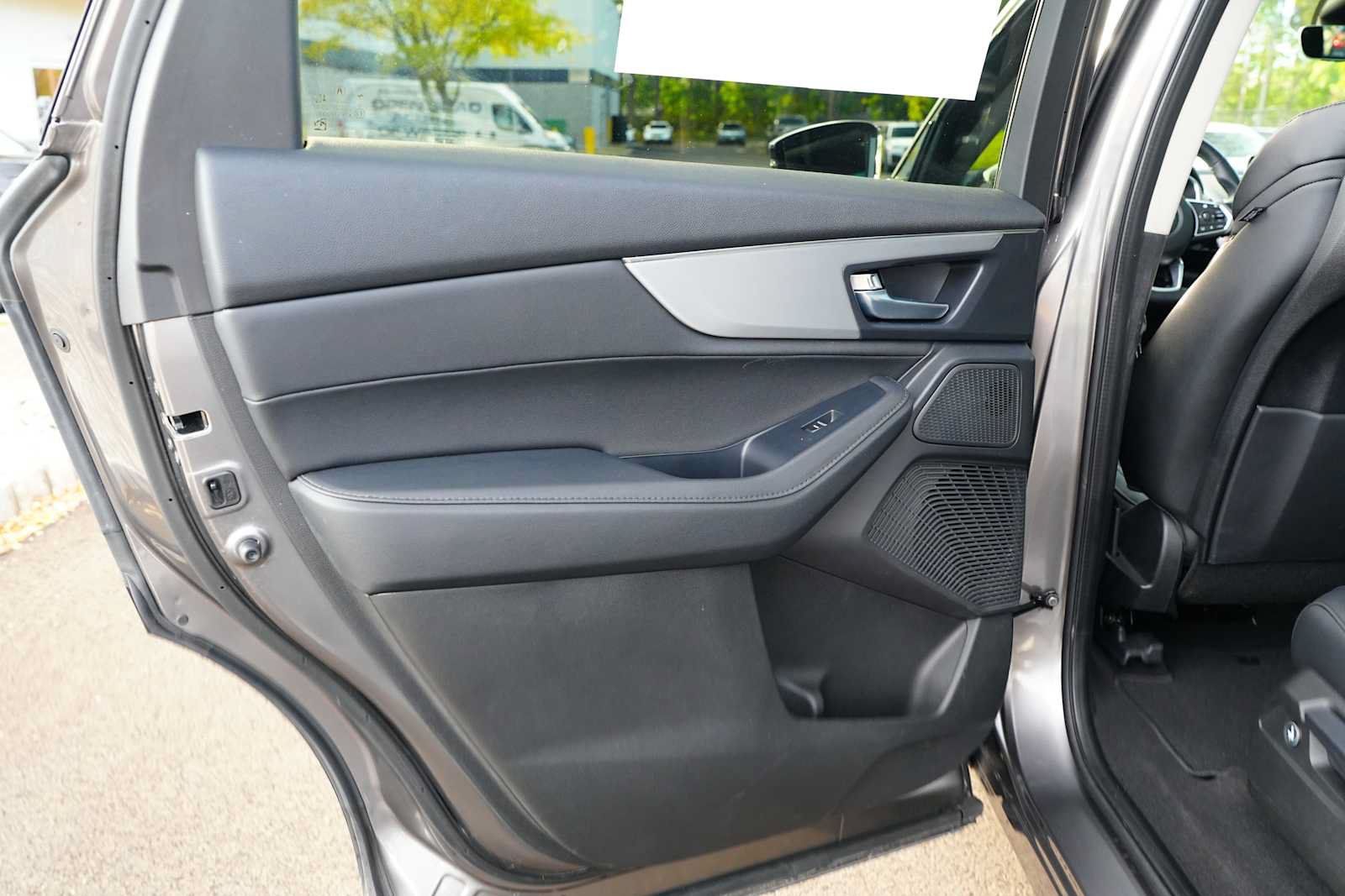 Used 2026 Acura MDX SH-AWD image 37
