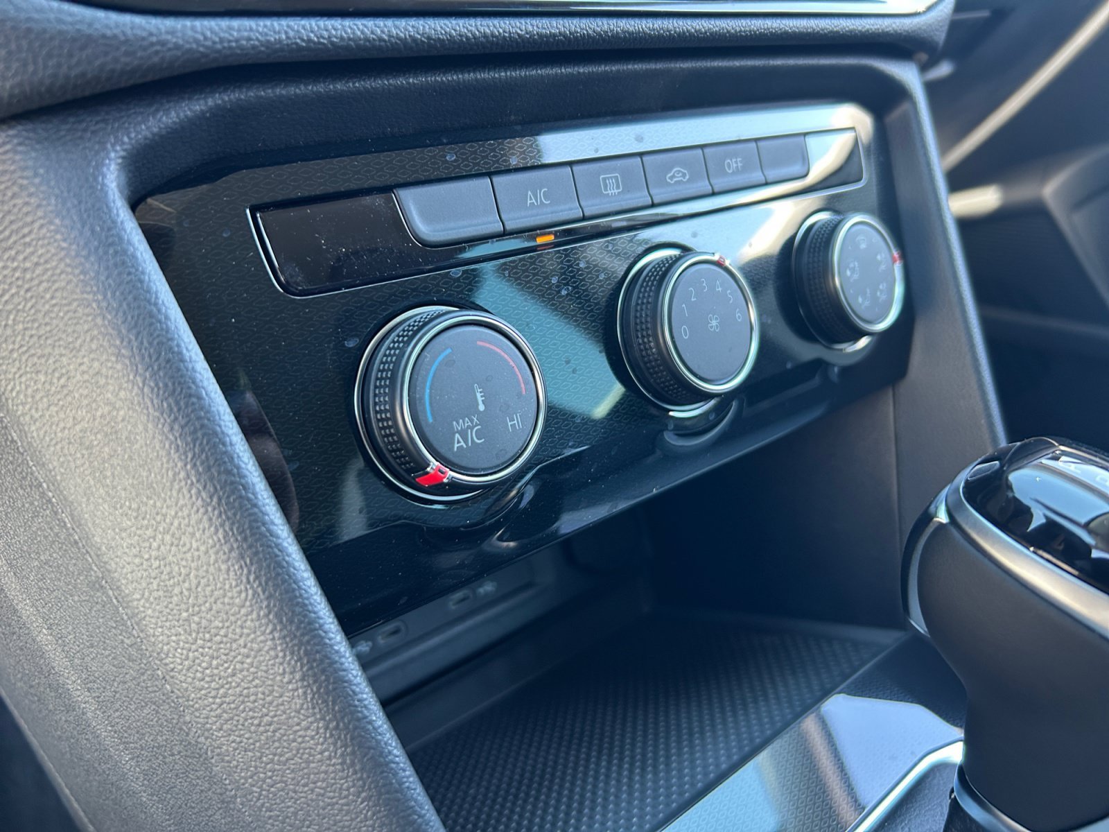 New 2026 Volkswagen Taos S FWD image 12