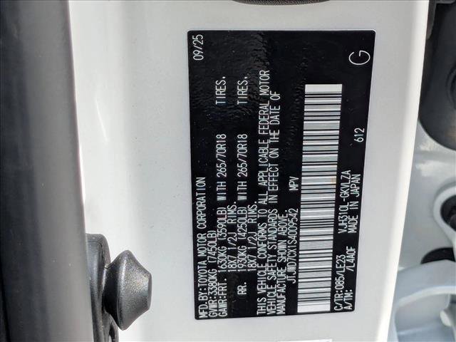 Used 2025 Lexus LX 700h Overtrail w/ Accessory Package (Z1) AWD/4WD image 25