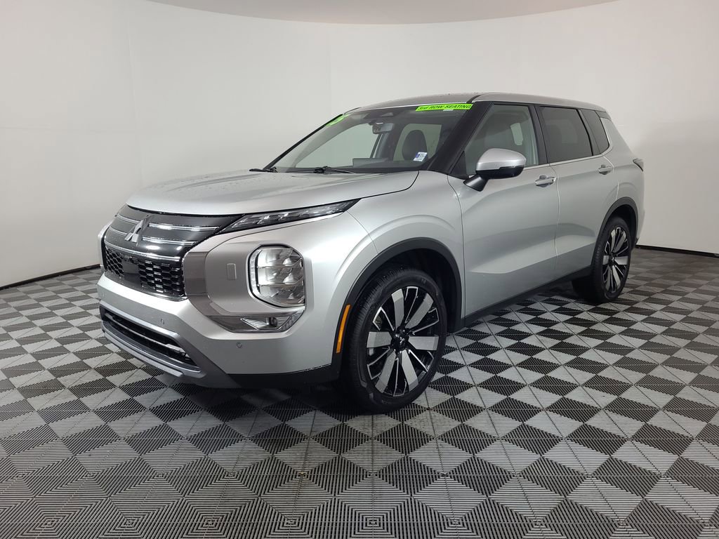 Used 2025 Mitsubishi Outlander AWD image 7