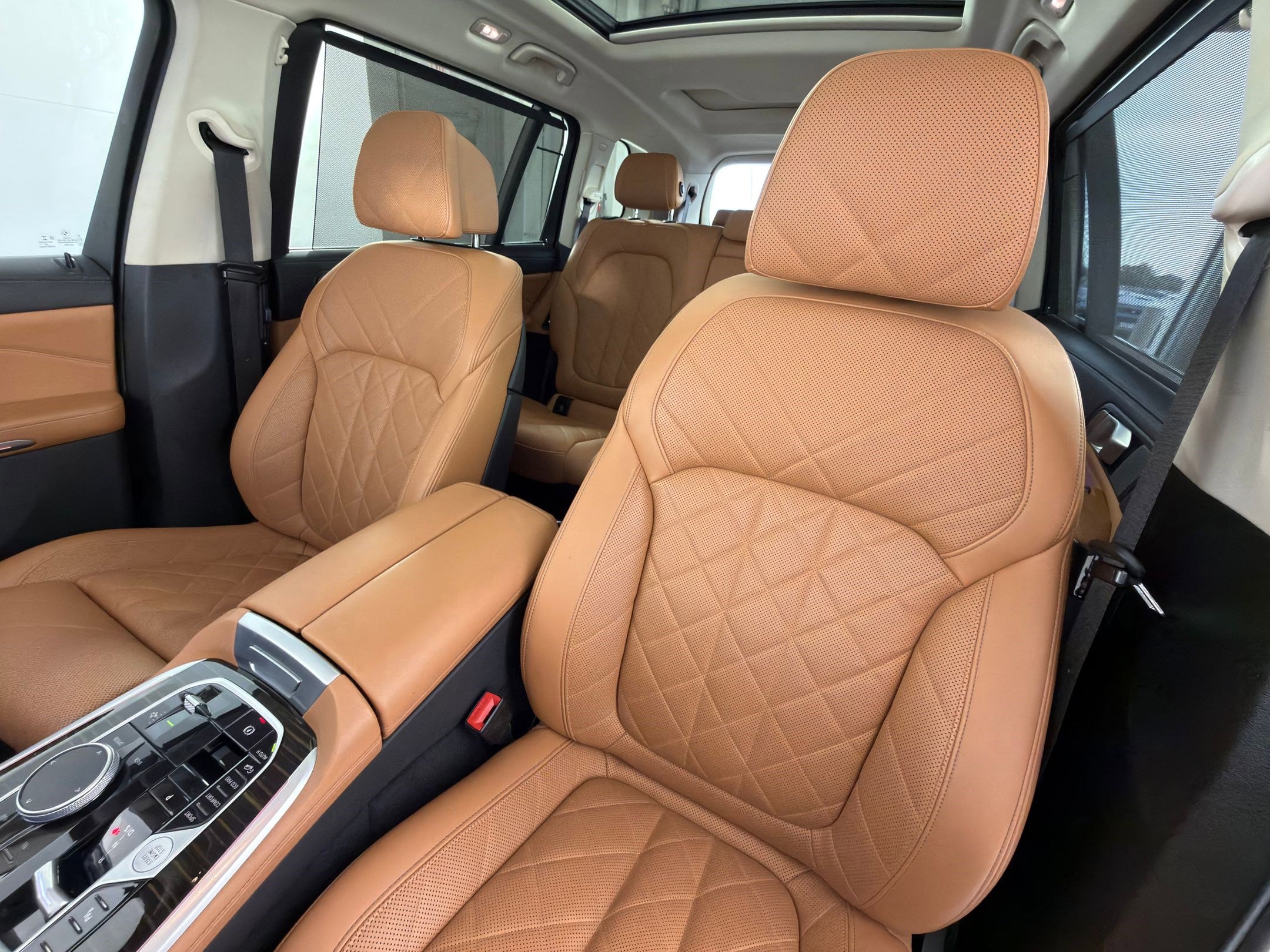 Used 2023 BMW X7 xDrive40i w/ Premium Package image 22