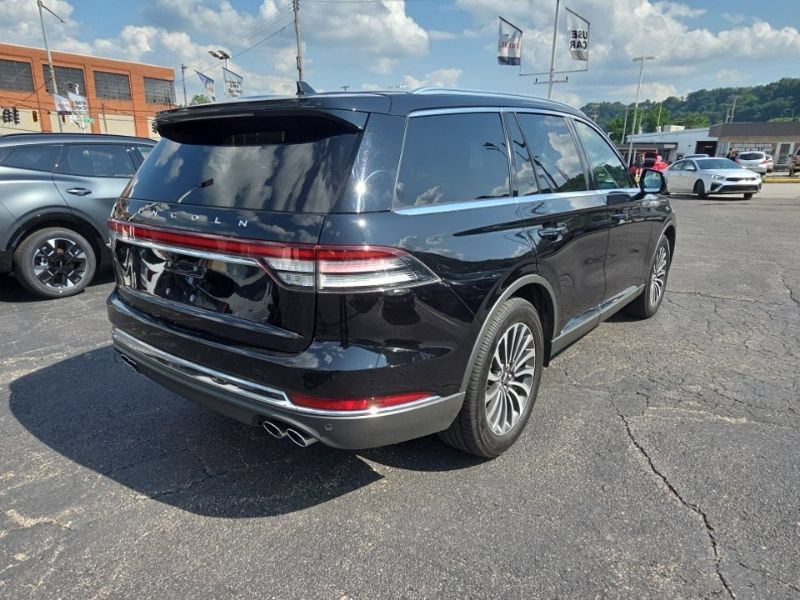 Used 2022 Lincoln Aviator Reserve w/ Elements Package Plus AWD/4WD image 7