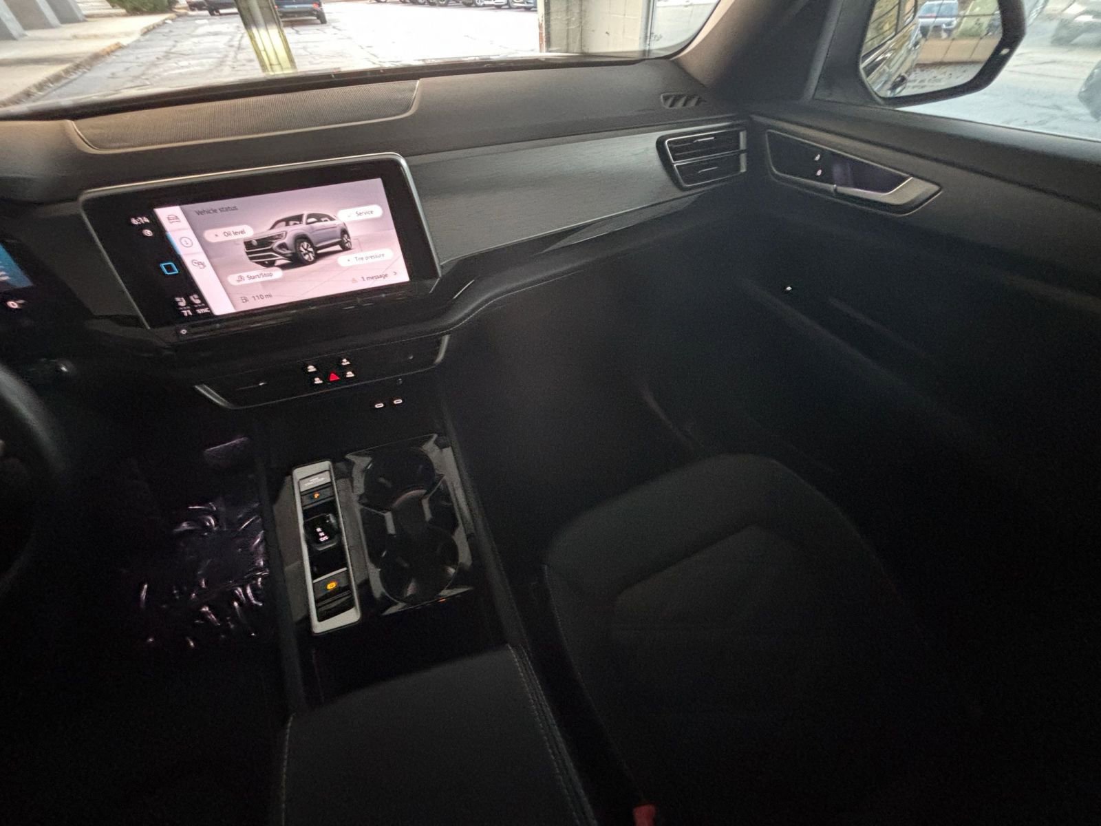 Used 2025 Volkswagen Atlas Cross Sport SE image 35