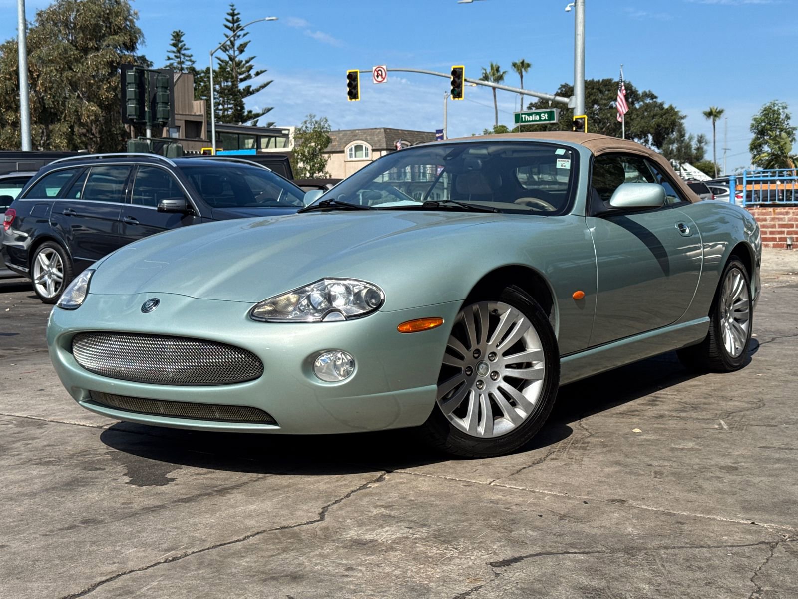 Used 2006 Jaguar XK8 Convertible image 2