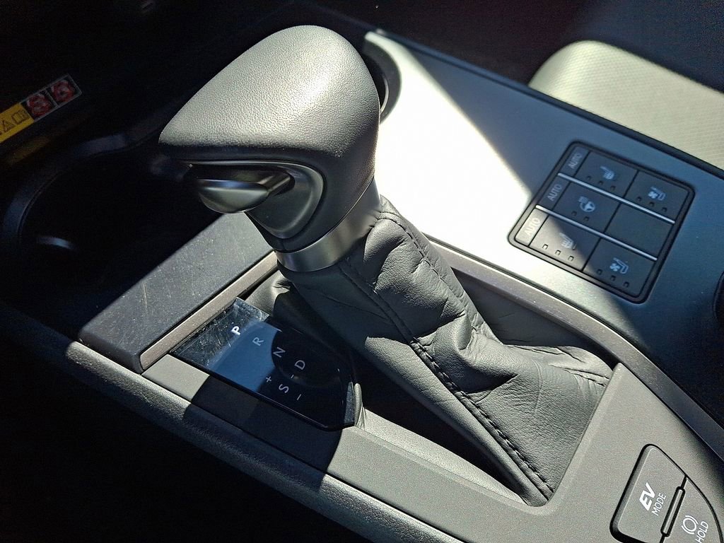 Used 2023 Lexus UX 250h AWD w/ Accessory Package (Z2) image 16