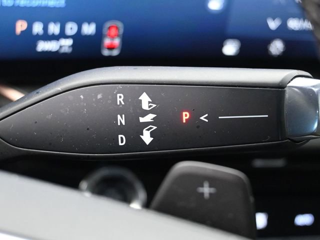 Used 2024 Buick Envision Sport Touring image 23