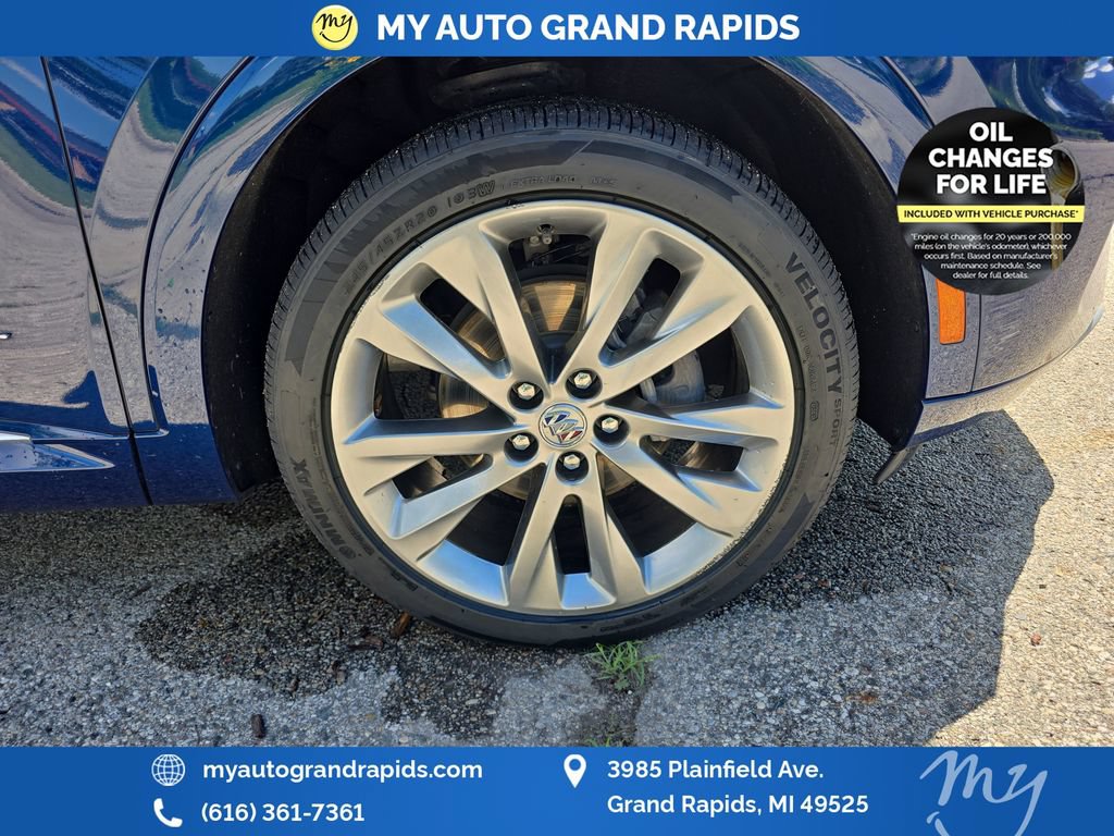 Used 2023 Buick Envision Avenir AWD/4WD image 31