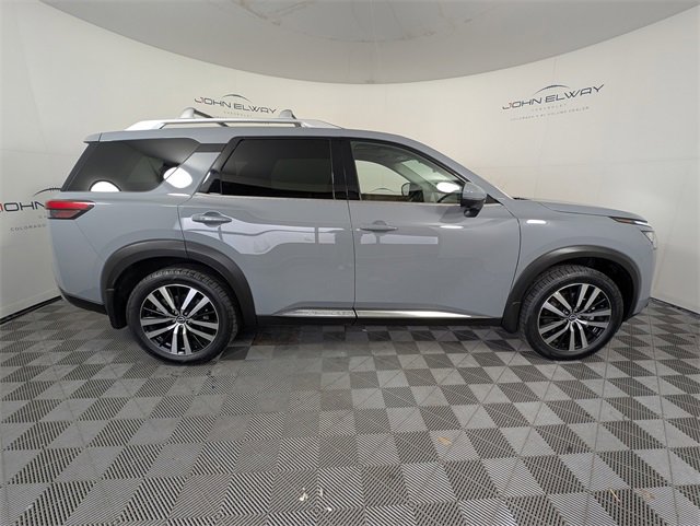 Used 2023 Nissan Pathfinder Platinum image 6