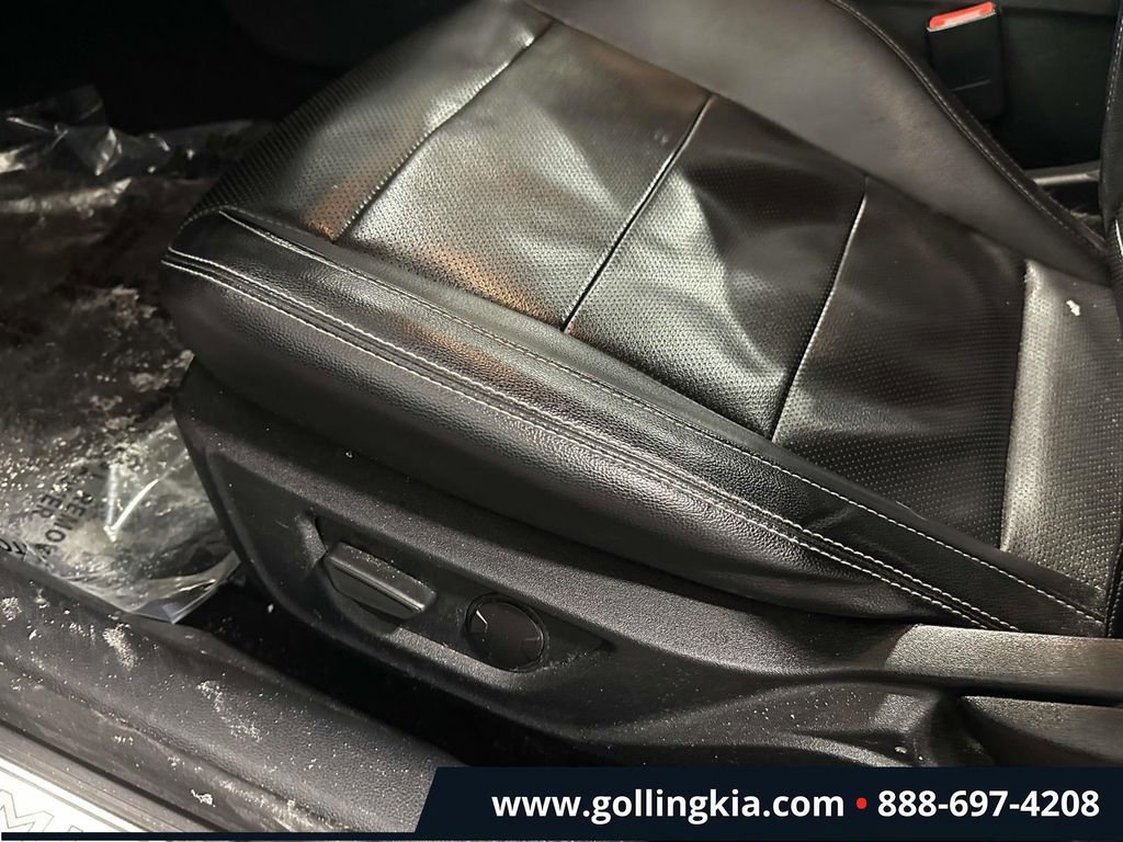 Used 2021 Ford Mustang Premium image 13