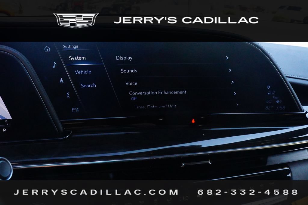 Used 2024 Cadillac Escalade Premium Luxury w/ Performance Package AWD/4WD image 12