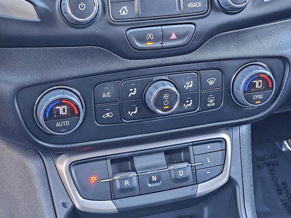 Used 2024 GMC Terrain Denali image 23