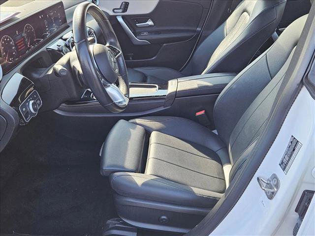 Used 2025 Mercedes-Benz CLA 250 image 17