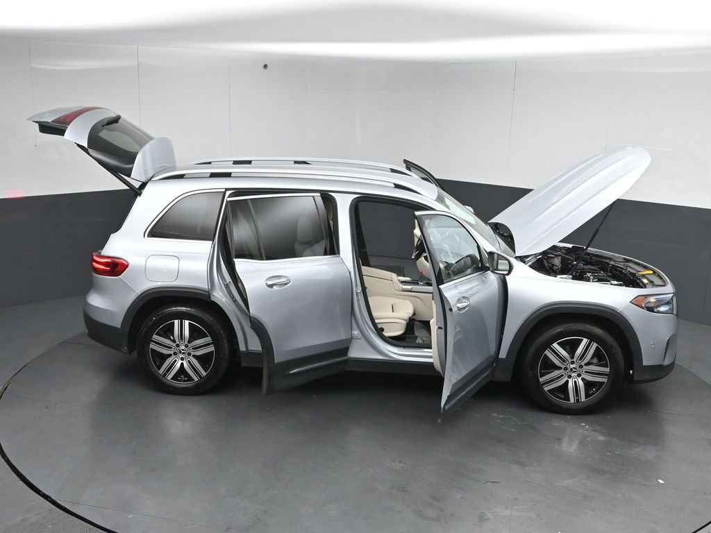 Used 2024 Mercedes-Benz EQB 300 4MATIC w/ Winter Package image 55
