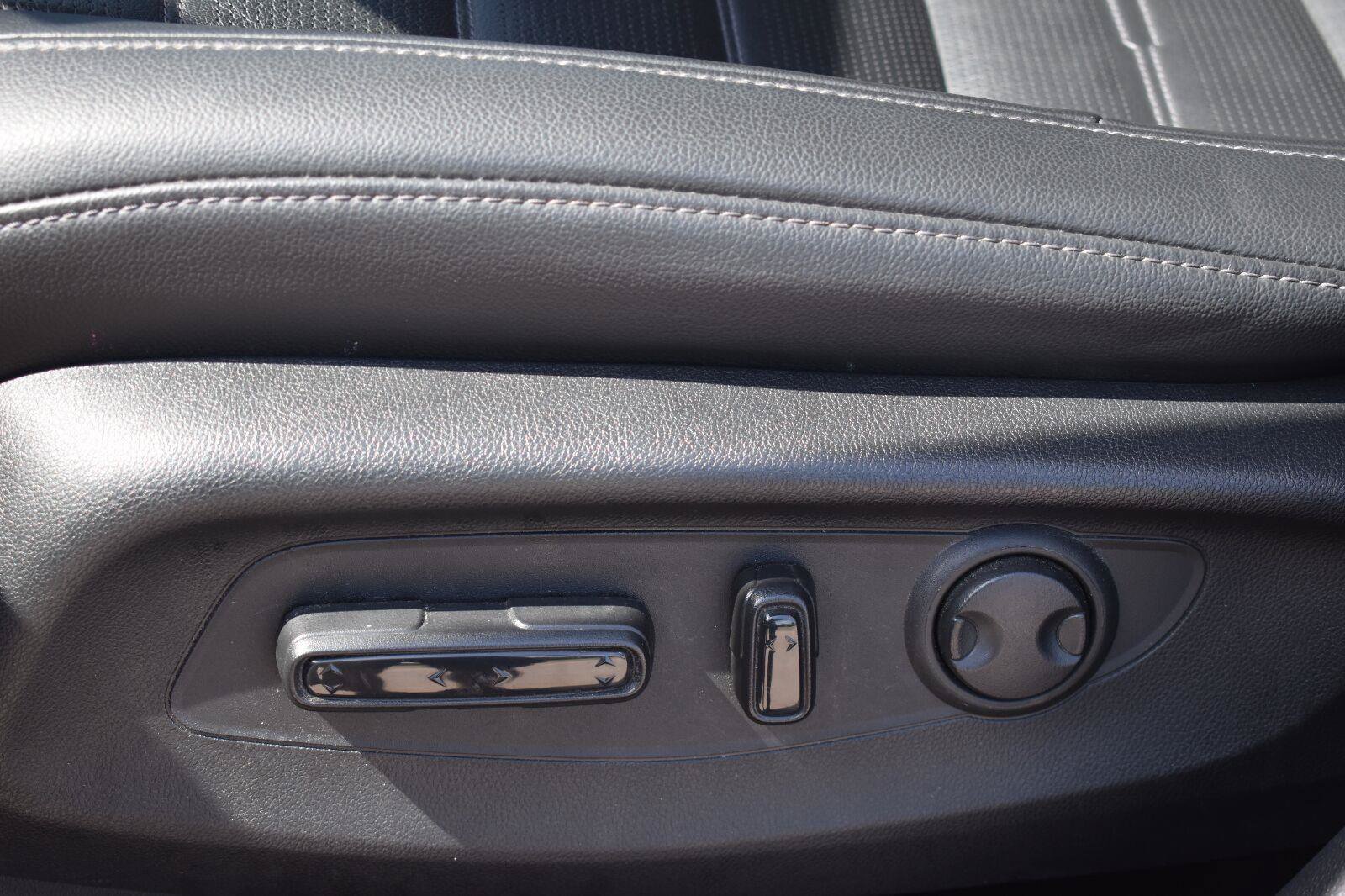 Used 2025 Honda CR-V EX-L image 21