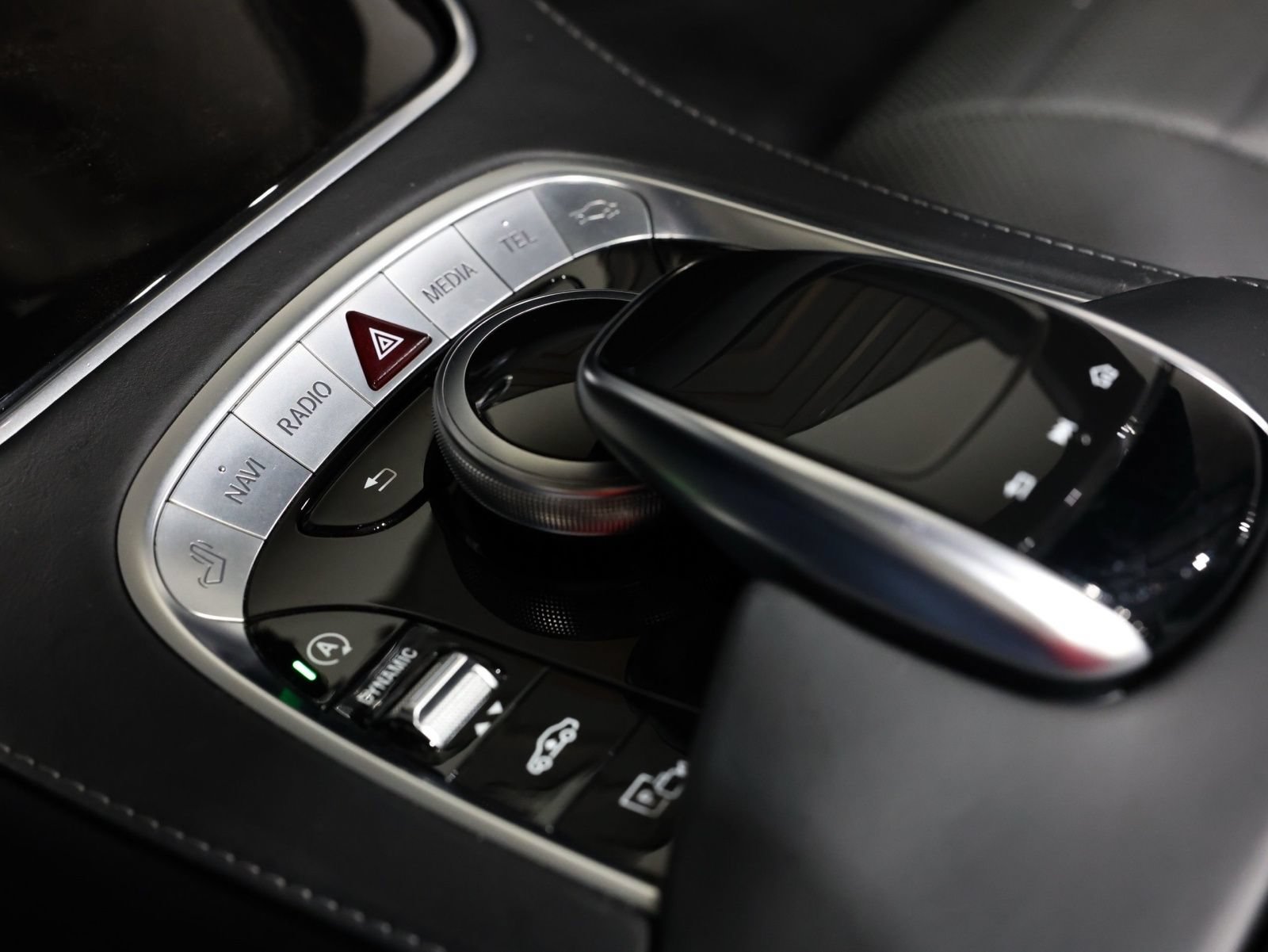 Used 2019 Mercedes-Benz S 560 Cabriolet w/ AMG Line Exterior image 34