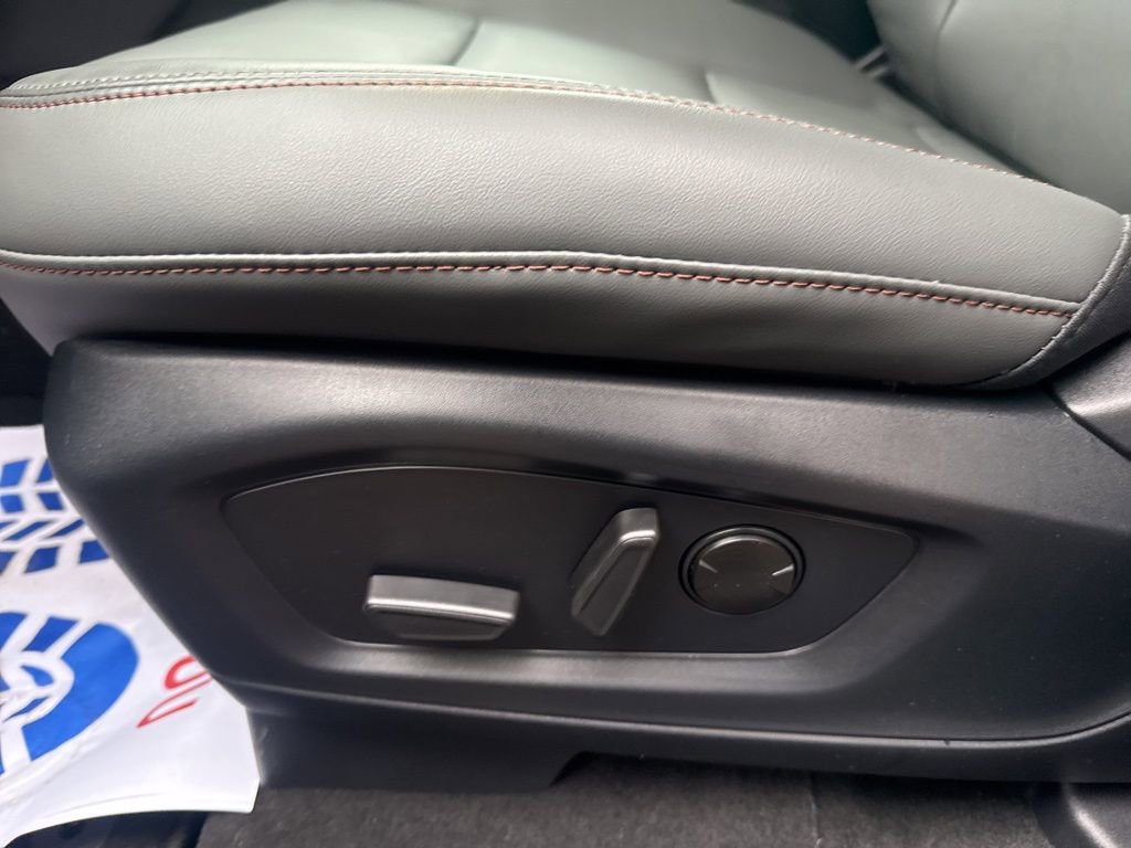 New 2026 Ford Explorer Active w/ Active Comfort Package image 10