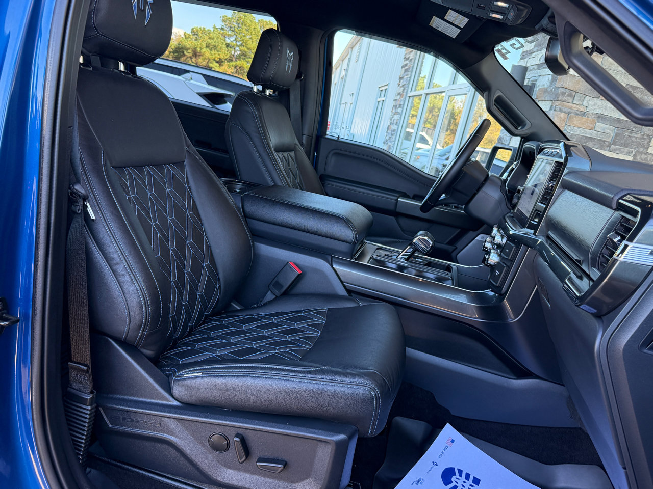 Used 2022 Ford F150 XLT w/ Equipment Group 302A High image 17