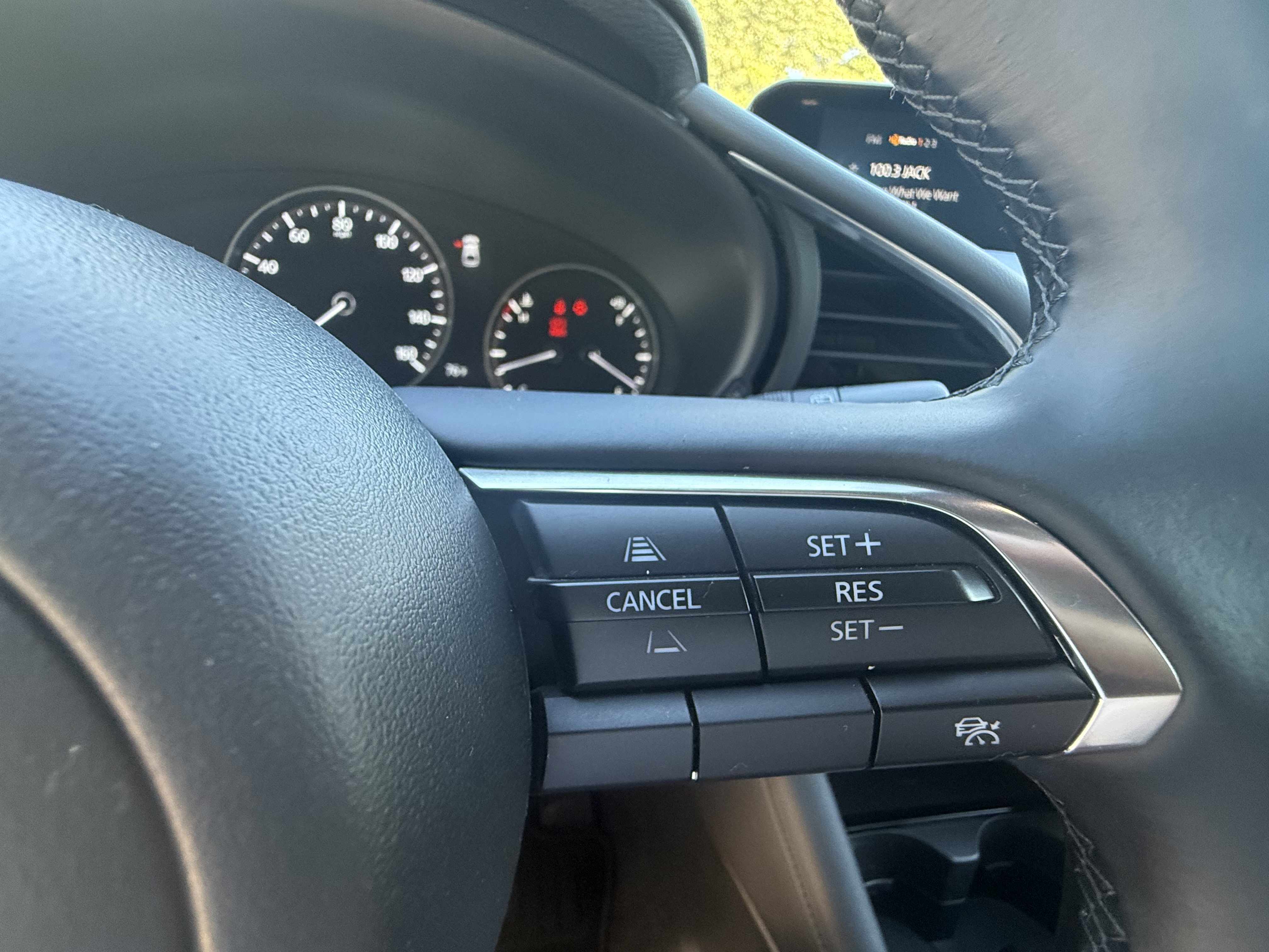 Used 2024 MAZDA MAZDA3 s FWD image 23