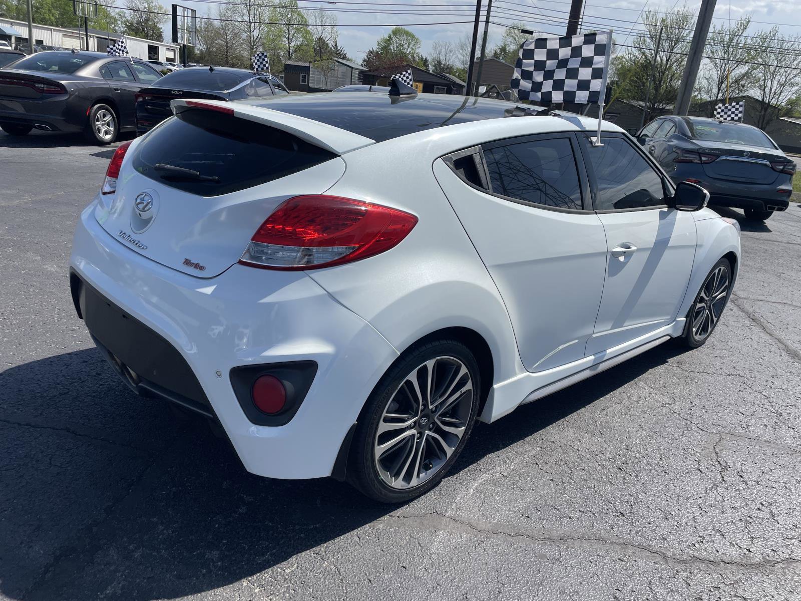 Used 2017 Hyundai Veloster Turbo w/ Tech Package 02 image 4