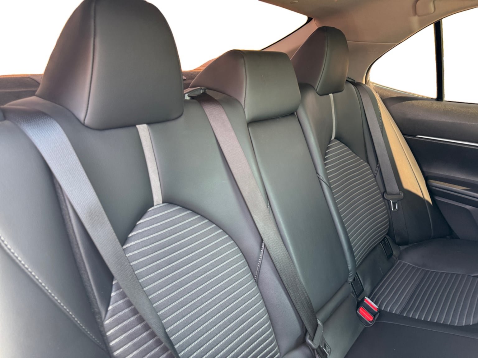 Used 2024 Toyota Camry SE w/ Convenience Package FWD image 18