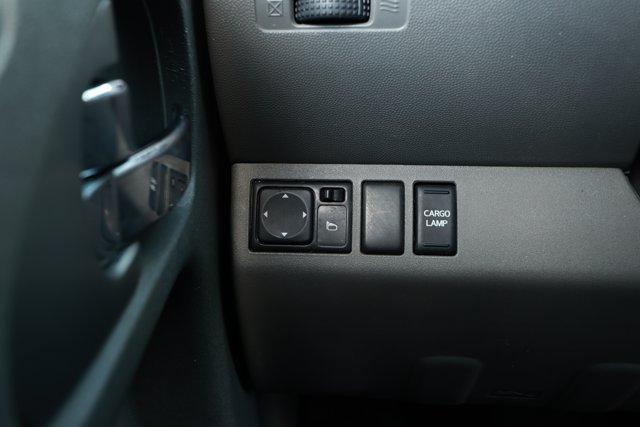Used 2019 Nissan Frontier SL RWD image 15