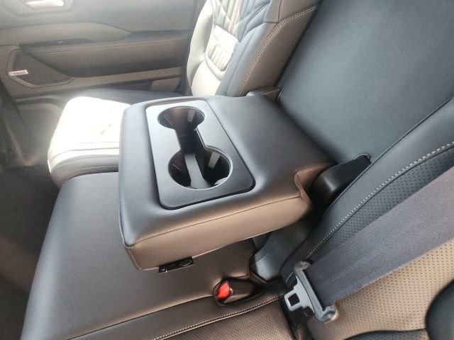 New 2025 Nissan Armada PRO-4X image 18