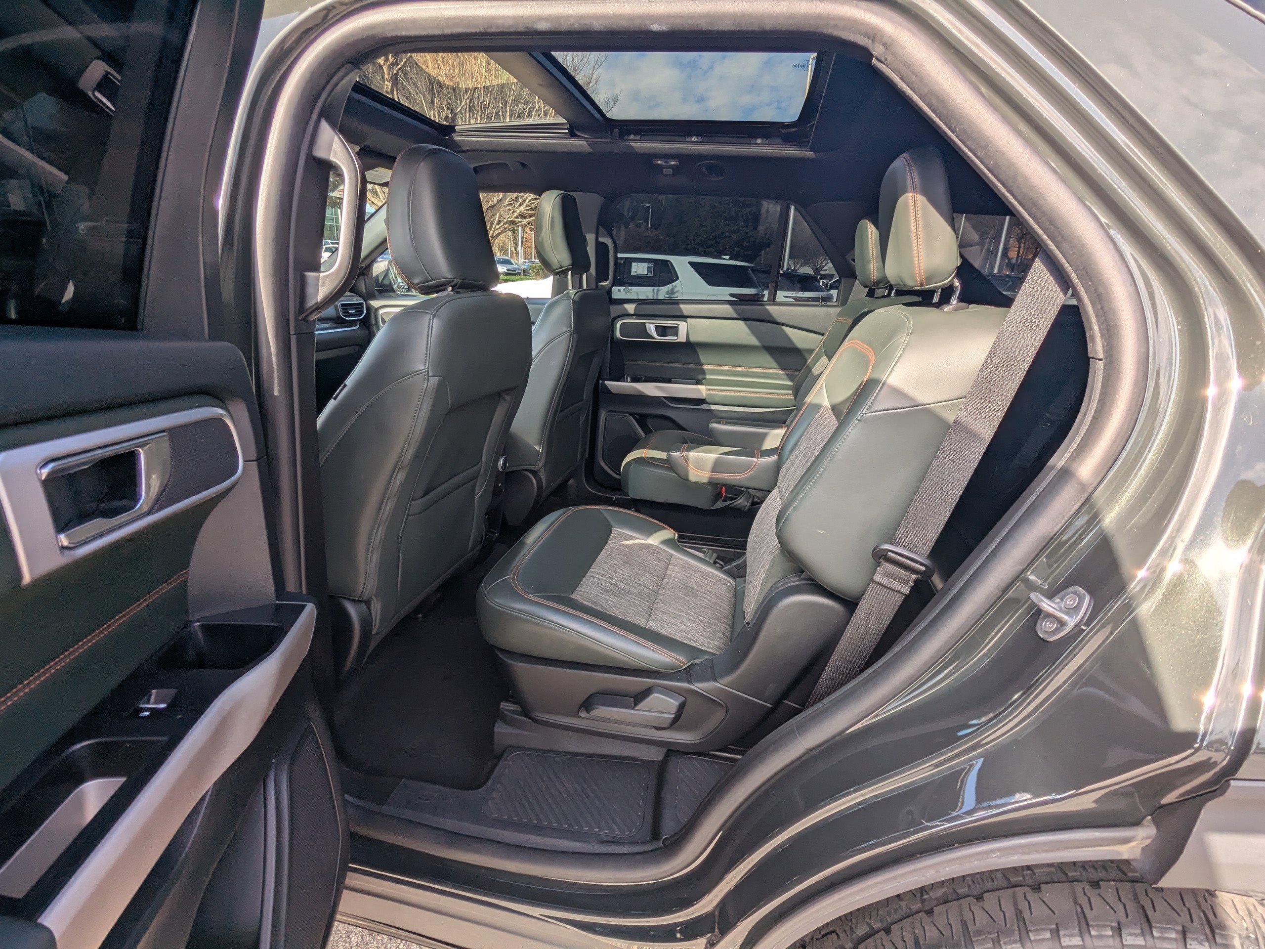 Used 2022 Ford Explorer Timberline image 11