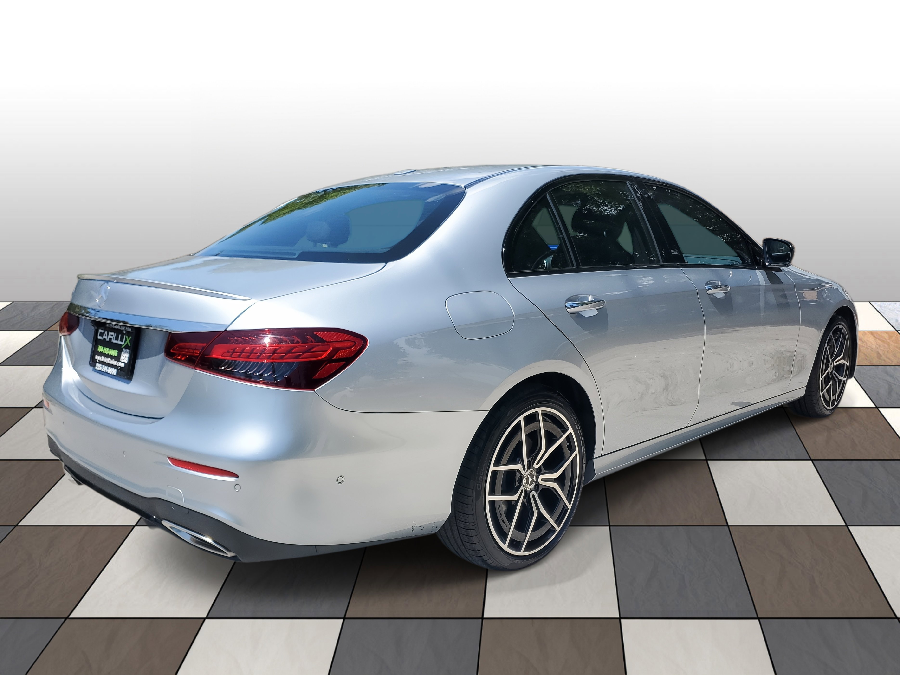 Used 2021 Mercedes-Benz E 350 Sedan w/ Premium Package image 4