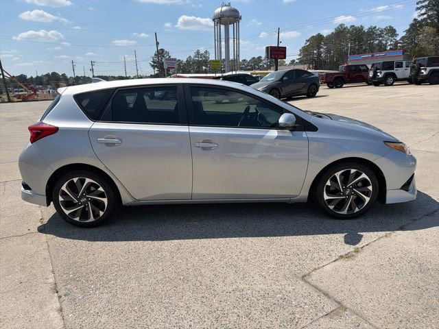 Used 2016 Scion iM image 5