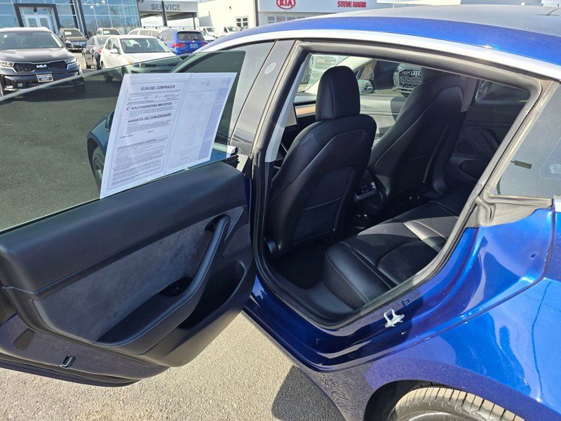 Used 2020 Tesla Model 3 Standard Range RWD image 17
