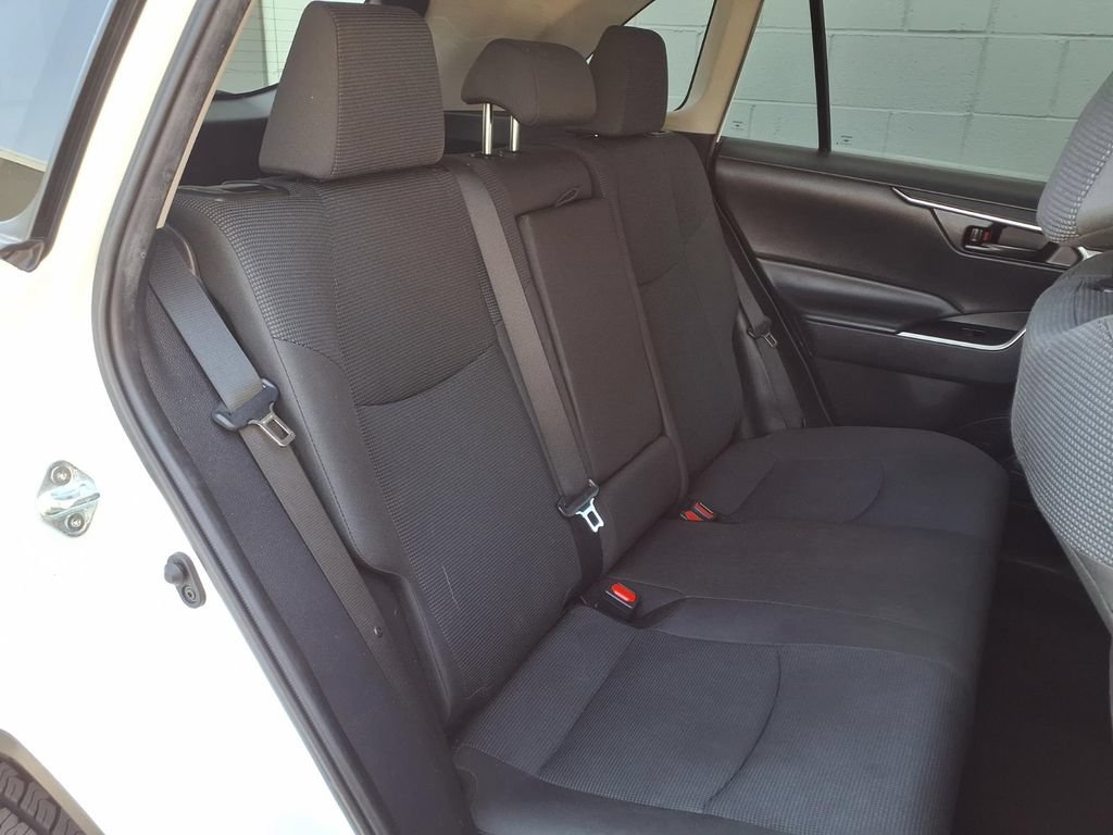 Used 2024 Toyota RAV4 LE FWD image 25