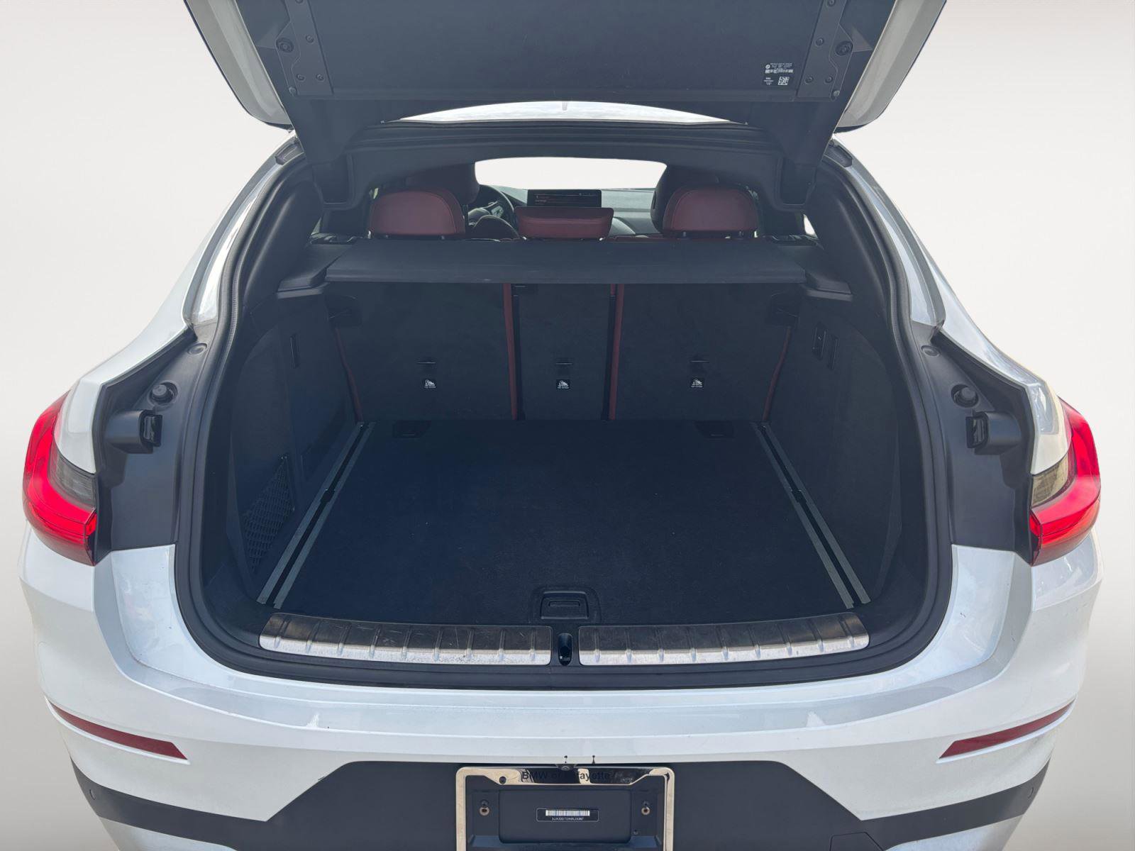 Used 2022 BMW X4 xDrive30i w/ Convenience Package image 16