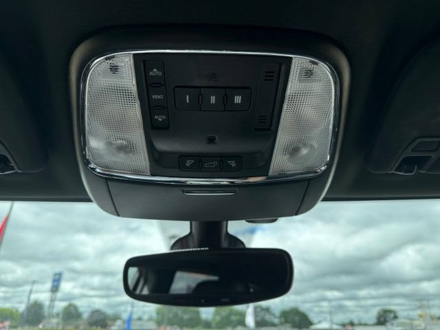 Used 2017 Jeep Grand Cherokee Limited AWD/4WD image 28