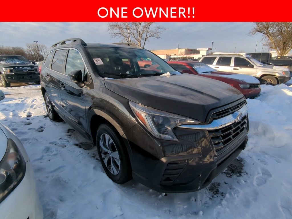 Used 2024 Subaru Ascent Premium w/ Convenience Package image 3