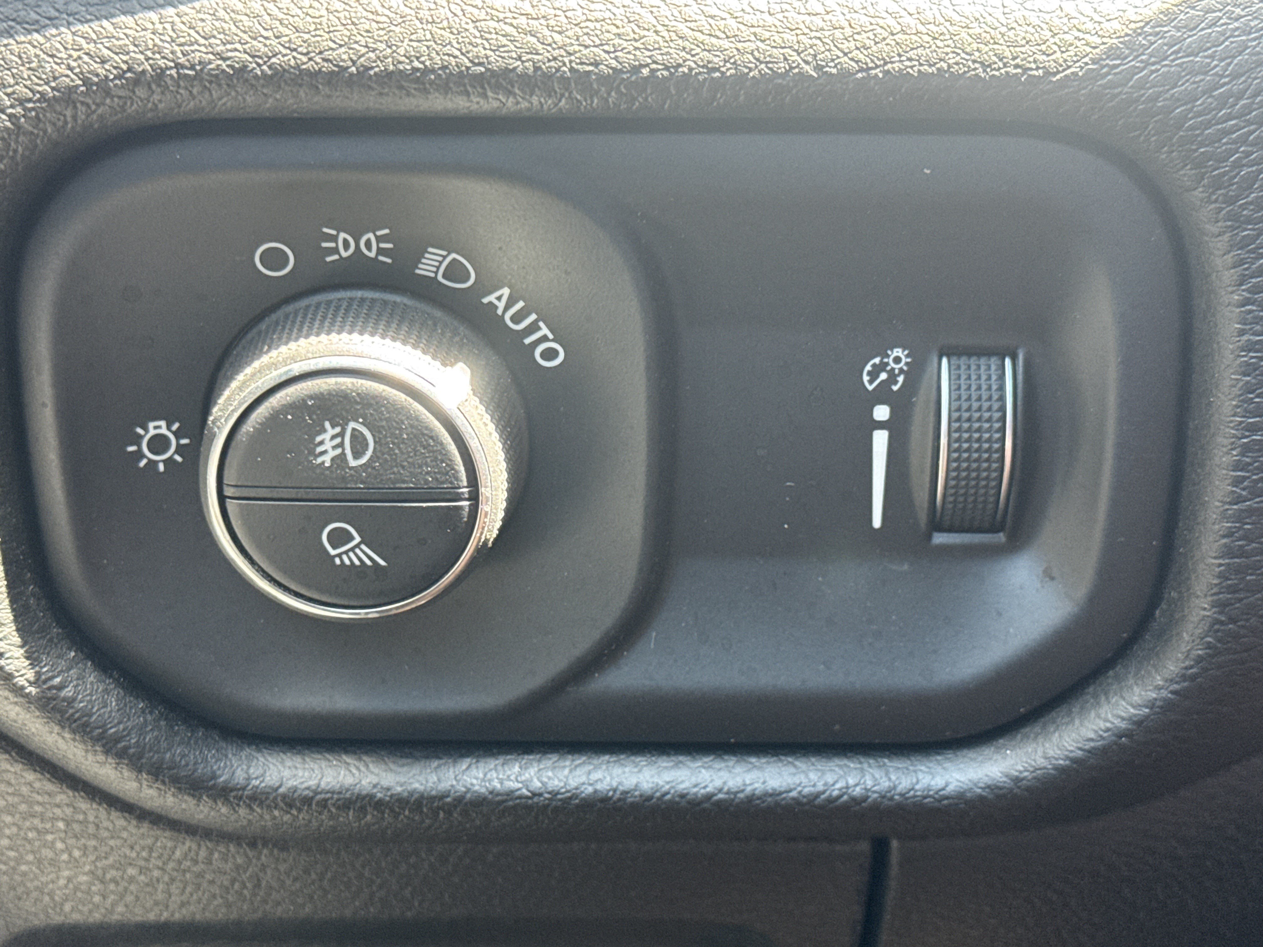 Used 2022 RAM 1500 Big Horn RWD image 14