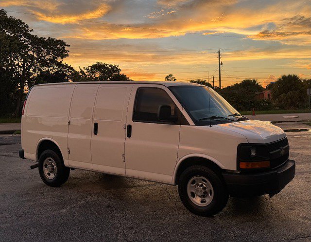 Used 2013 Chevrolet Express 2500 RWD image 6