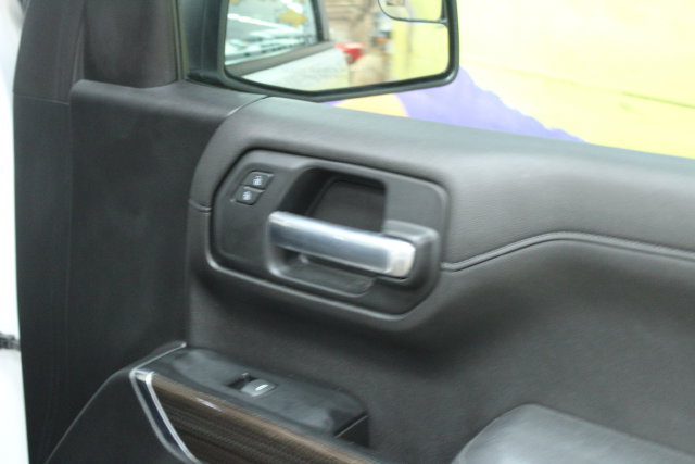 Used 2019 Chevrolet Silverado 1500 RST w/ True North Edition AWD/4WD image 11