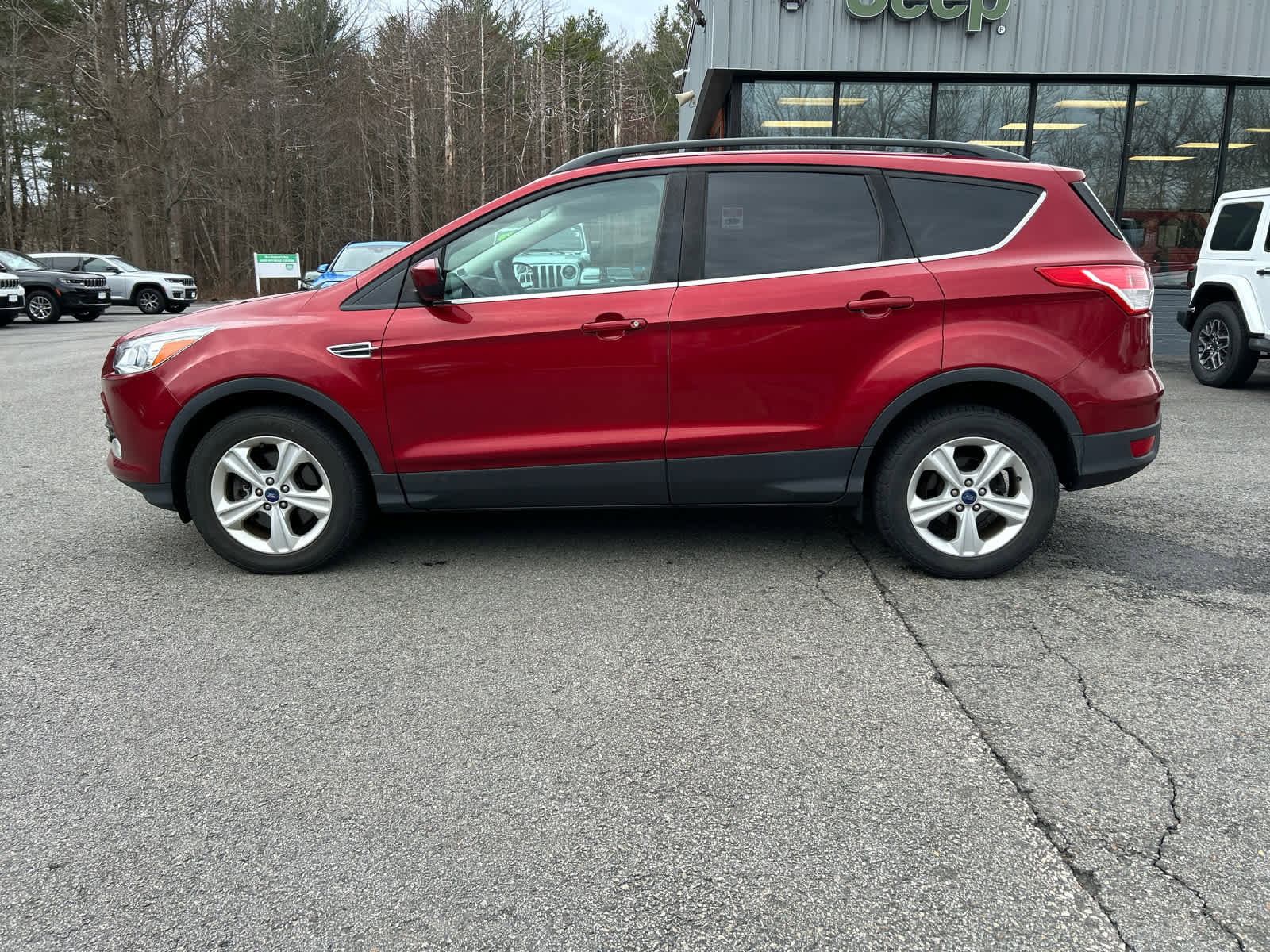 Used 2014 Ford Escape SE w/ Equipment Group 201A image 6
