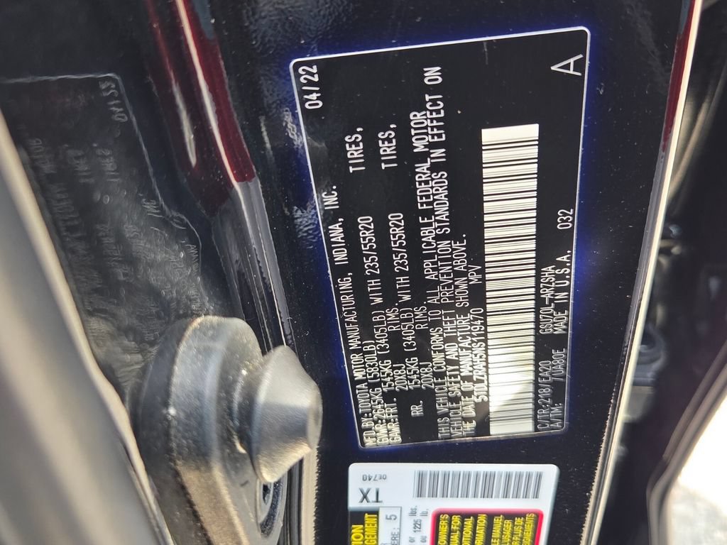 Used 2022 Toyota Highlander XSE FWD image 5