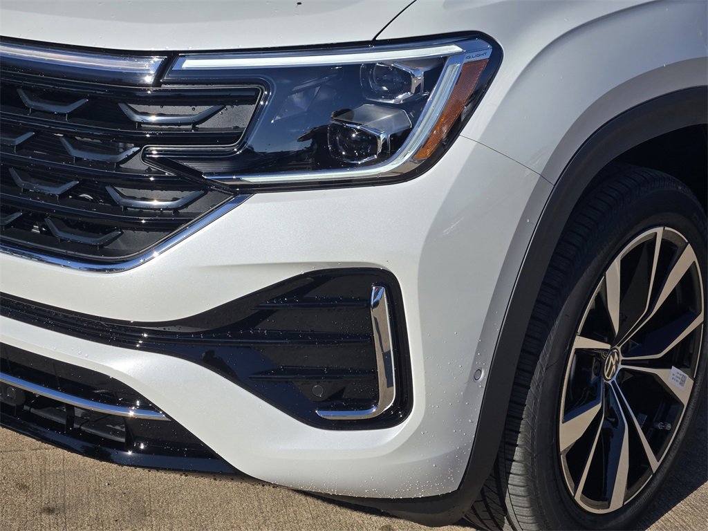 New 2026 Volkswagen Atlas Cross Sport SEL Premium R-Line image 6