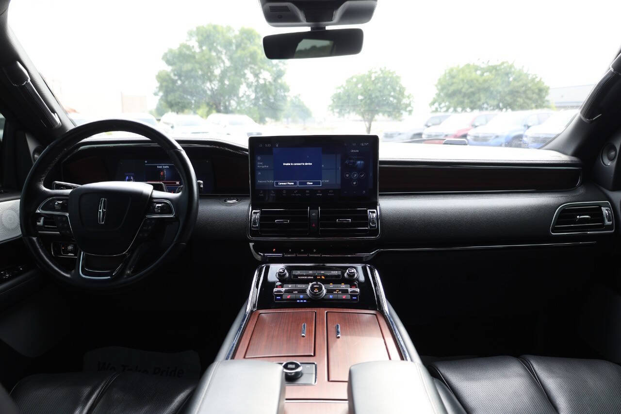 Used 2023 Lincoln Navigator Reserve AWD/4WD image 14