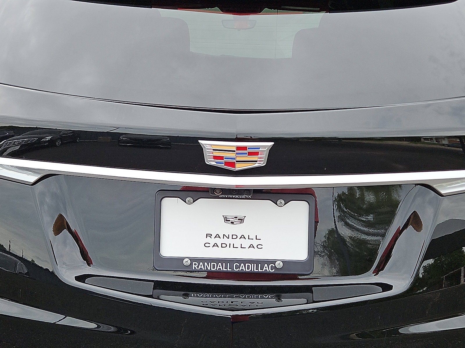 New 2026 Cadillac XT5 Premium Luxury w/ LPO, Floor Liner Package FWD image 5