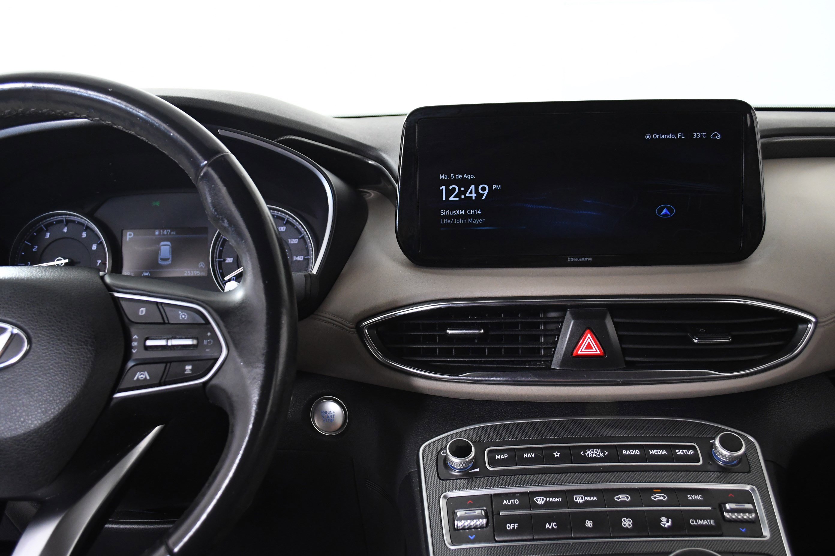 Used 2023 Hyundai Santa Fe SEL w/ Cargo Package image 16