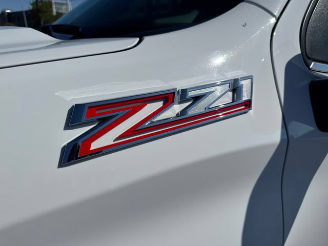 Used 2025 Chevrolet Silverado 1500 LTZ AWD/4WD image 15
