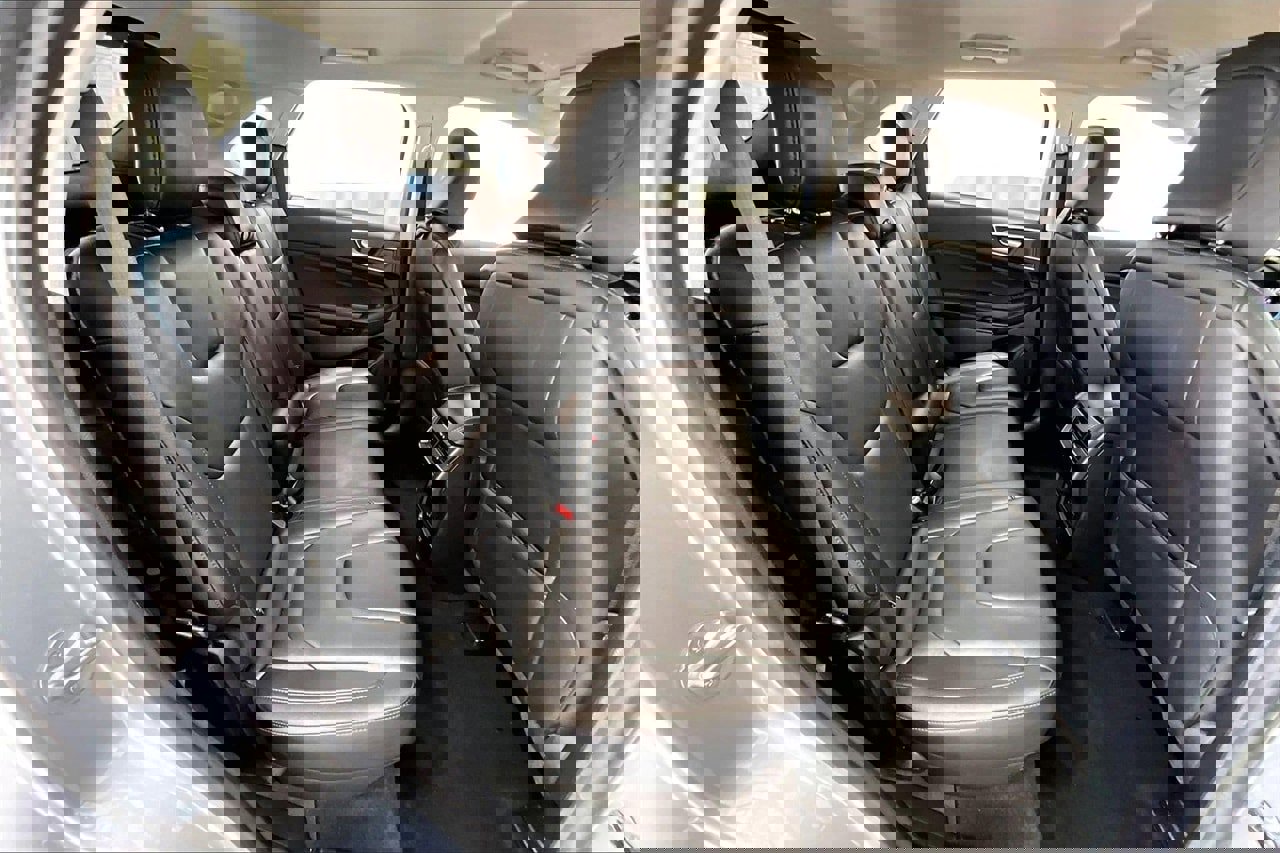 Used 2022 Ford Edge Titanium image 20